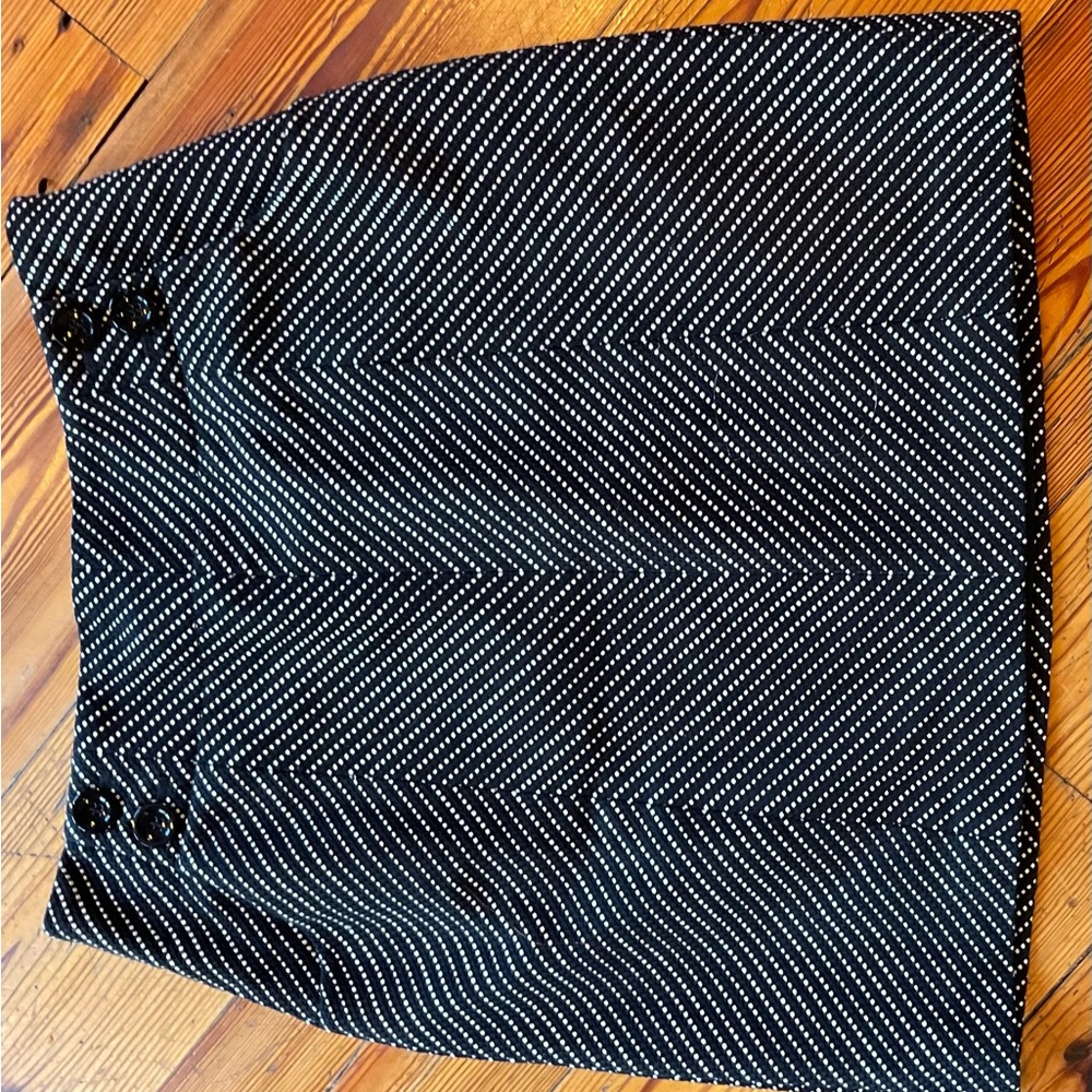 Ann Taylor Navy printed skirt.  Fully lined